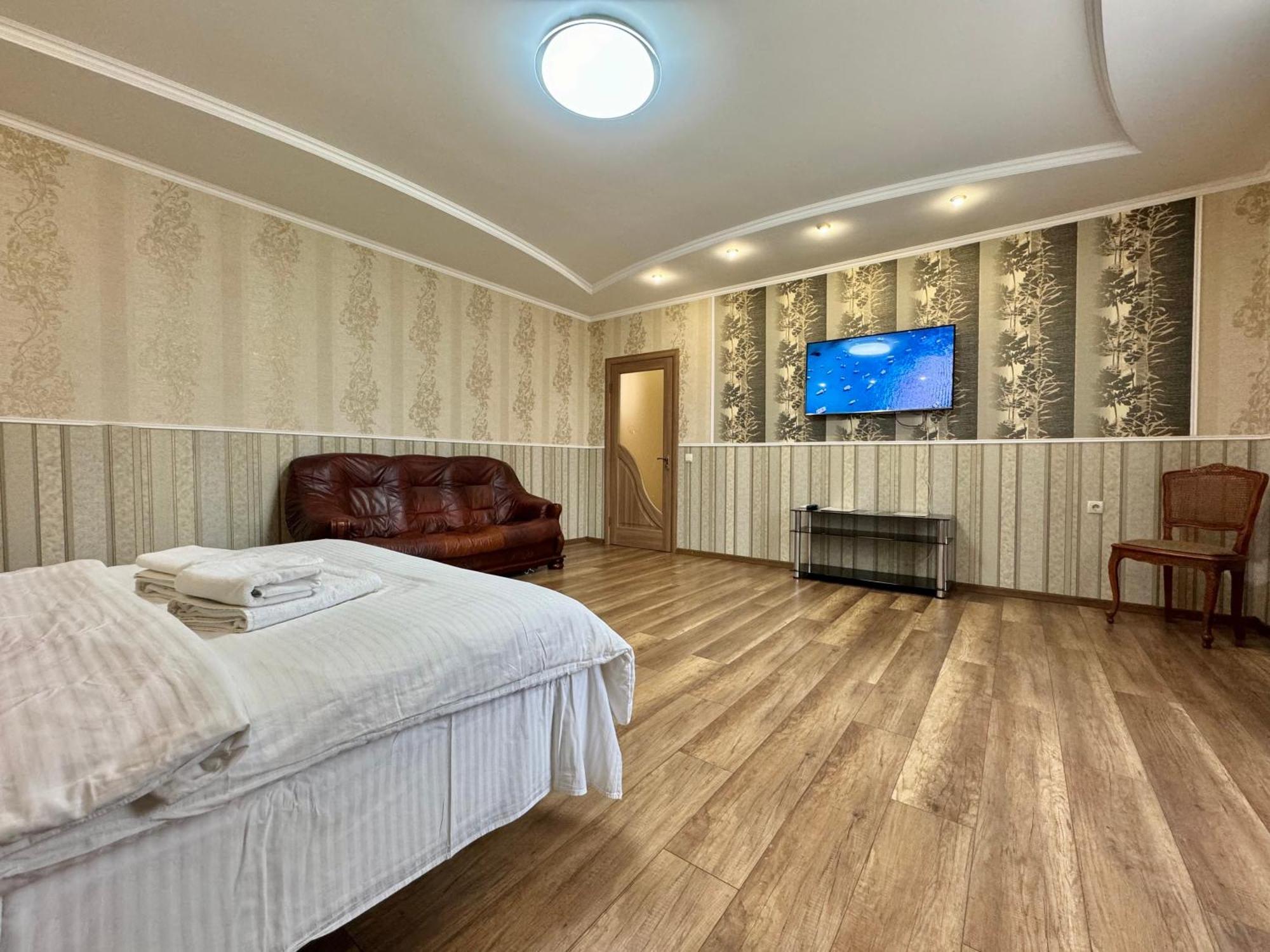 Apartpoltava 100 Квадратних Метрів Затишку В Серці Полтави, Корпусний Парк, Банківський Чек Екстер'єр фото