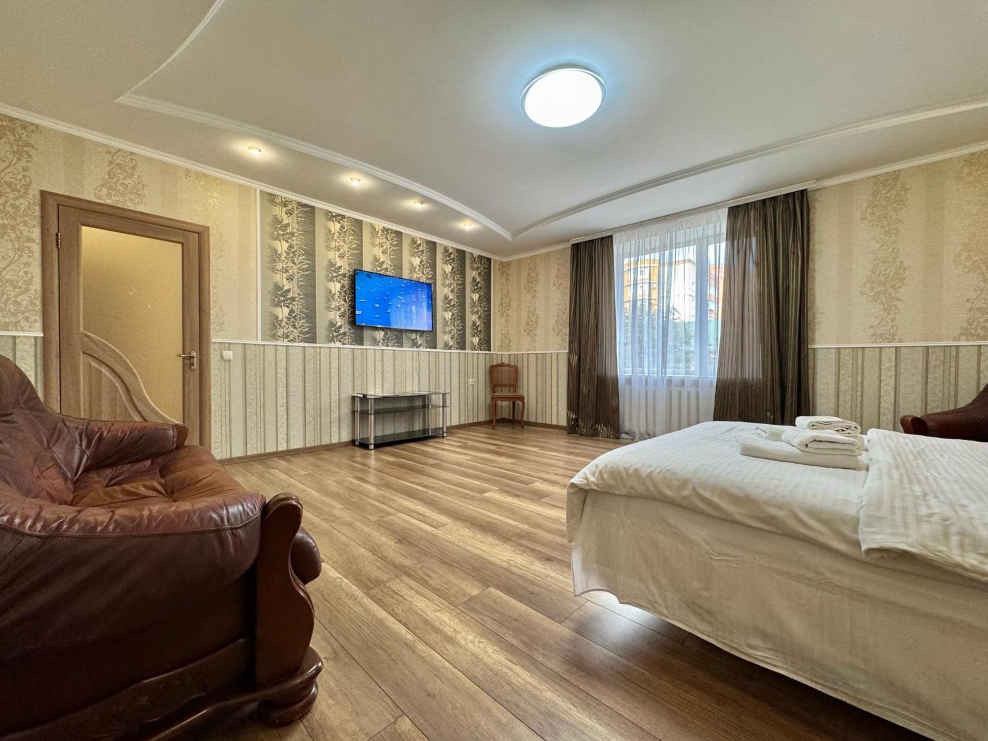 Apartpoltava 100 Квадратних Метрів Затишку В Серці Полтави, Корпусний Парк, Банківський Чек Екстер'єр фото